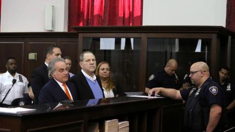 Уайнстийн иска прекратяване на делото за сексуално насилие