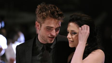 Робърт прости на Кристен