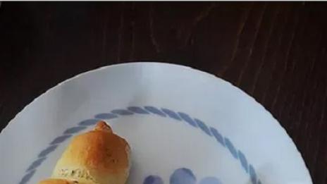 Домашни кифлички с козе сирене