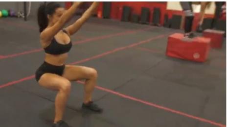 Фитнес звезди се превърнаха в манекени в залата (ВИДЕО)