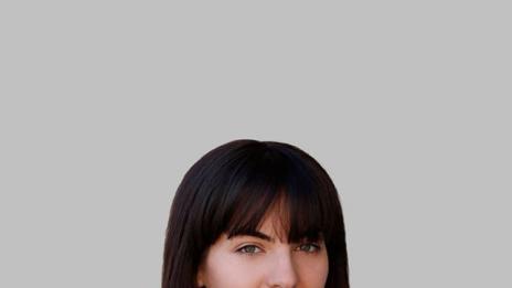 Красотата в парламента: Теодора Халачева от БСП