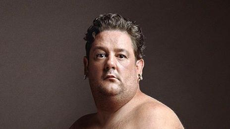 Комик имитира бременната Деми Мур