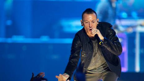 Нова трагедия в рока – вокалистът на Linkin Park се обеси