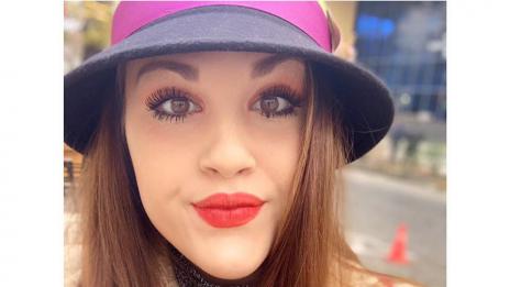 Българска дизайнерка със свой модел във „Vogue“