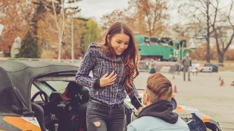 Наум Шопов-младши лети: Сгоди се за Теа!