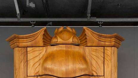 Защо да изберем мебели от масив?