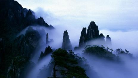 Мистичната планина Санцин в Китай