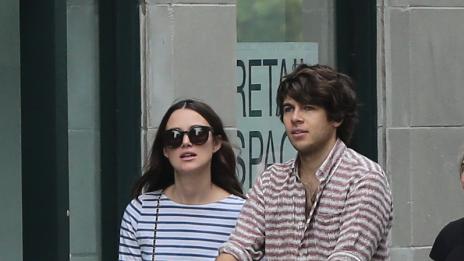 Кийра Найтли показа дъщеря си Еди