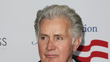 Мартин Шийн е в агония покрай битката за близнаците на Чарли