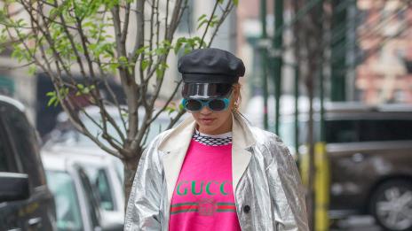 Модна катастрофа: Рита Ора съчета несъчетаемото