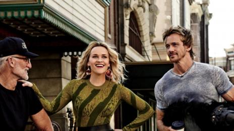 Рийз Уидърспун на снимачната площадка