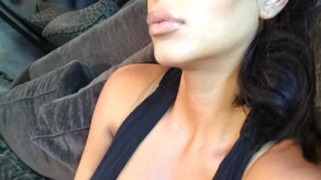 Защо се подуват гърдите ви?