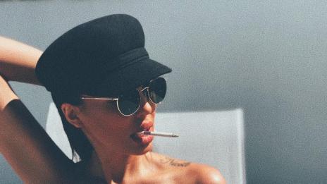 Николета се изтърка, изложи се на 8 март