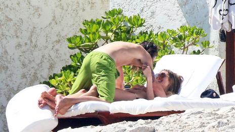 Хайди Клум го удари на неприлични страсти в Мексико