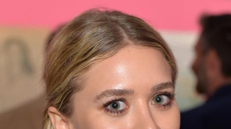 Ашли Олсън се раздели с гаджето си