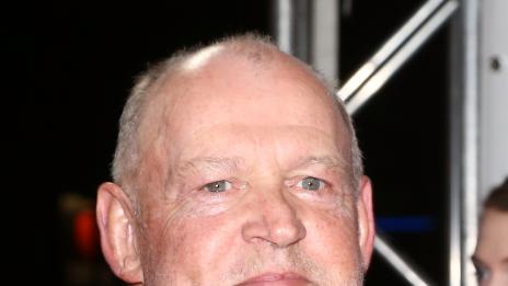 Почина Джо Кокър