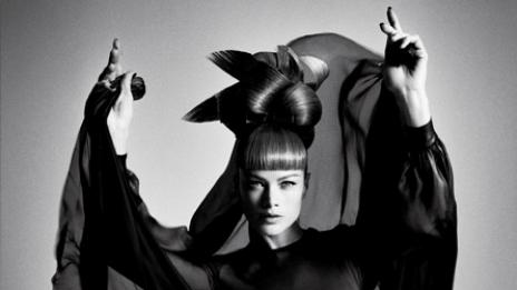 Тъмна пролет