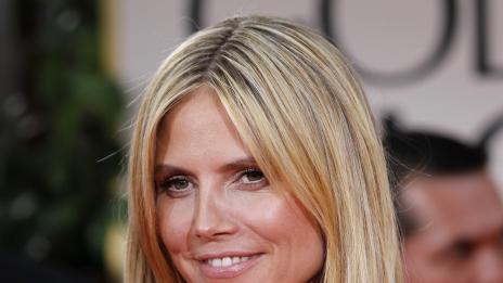 Хайди иска от Сийл договор за поверителност