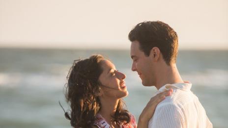 Защо влюбените не пускат ръцете си