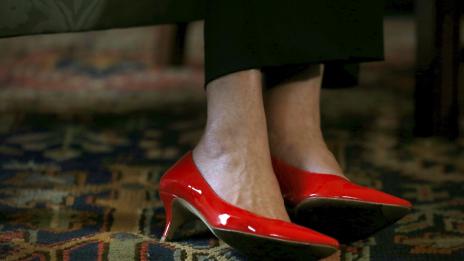 Колкото по-високи токчета, толкова по-ниски цени