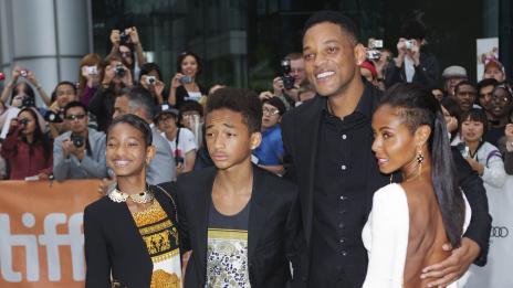 Джейда Пинкет Смит загатва за „отворения“ си брак с Уил