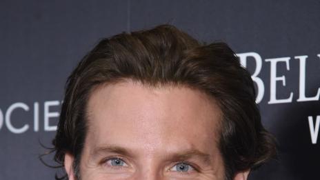 Брадли Купър зарязал Суки, защото не го подкрепяла