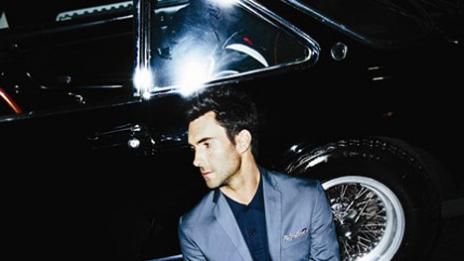 Адам Лавин: Йогата ме научи на търпение и ми донесе успех