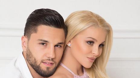 Деси Слава роди момче на боксьора Благой Найденов