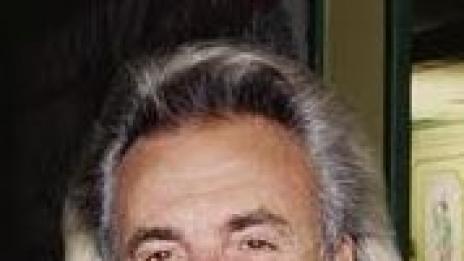 Отиде си „Кралят на клубовете“ Питър Стрингфелоу