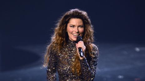 Шаная Туейн се  появи на сцената след  8-годишна пауза