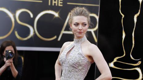 Аманда Сейфрид отрича с Ан Хатауей да са в конфликт