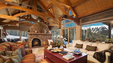 Мелани Грифит си продава вилата в Аспен