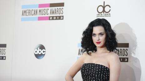 Кейти Пери ще пита Обама дали вярва в НЛО