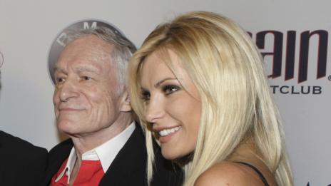 Хю Хефнър продаде имението Playboy за 100 млн. долара