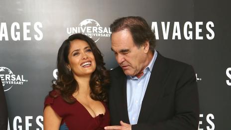 Салма Хайек се превръща в досадна майка