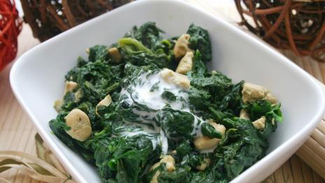 Вкусно пиле със спанак