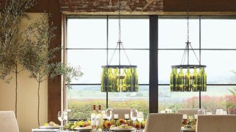 Ефектни полилеи от стъклени бутилки