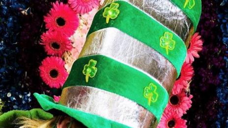 Майли се върна към старото си АЗ за Свети Патрик