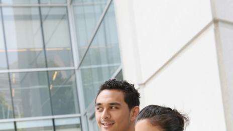 „Ръцете далече“ или защо някои мъже са по-притеснителни