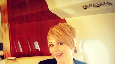 След Анистън и Памела и Дженифър Лорънс си отряза косата