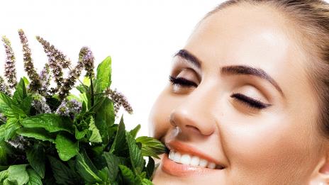 Странните неща, които насърчават отслабването