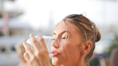 Жега през август: Как да не се дехидратираме?