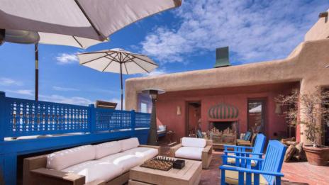 Стинг дава под наем етно имение, цената – 6 666 долара на вечер