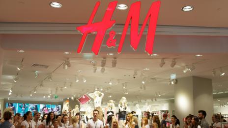 H & M влиза в още един български мол