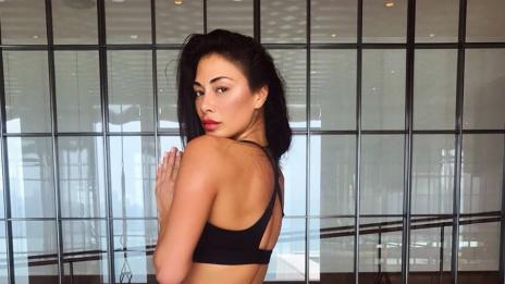 Никол Шерцингер показа секси тяло