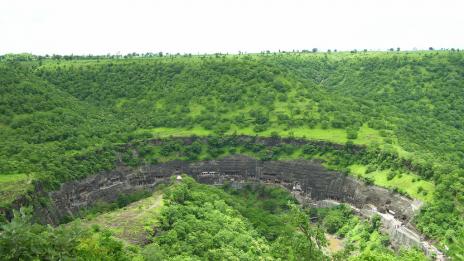 Пещерите на Аджанта – древни храмове, издълбани в скалите