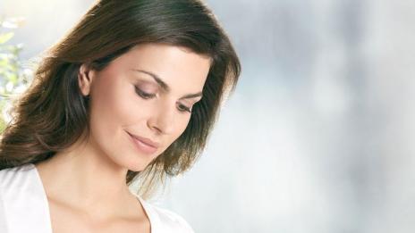 Фотозащита при акне – защо, кога и има ли смисъл изобщо