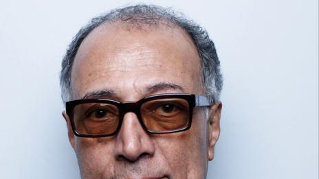 Какво се крие „По пътя“, улавя Аббас Киаростами