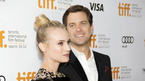 Джошуа Джаксън и Даян Крюгер са пред годеж