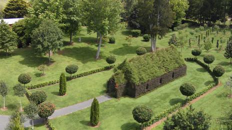 Една от най-странните църкви в света